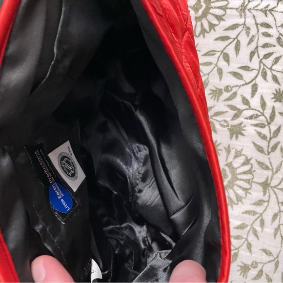 NHL Blackhawks Quilted Purse - Picture 6 of 10